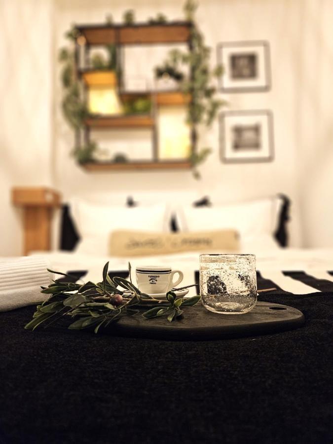 Design Apt In Old Town-Free Parking-Balcony ブラチスラヴァ エクステリア 写真